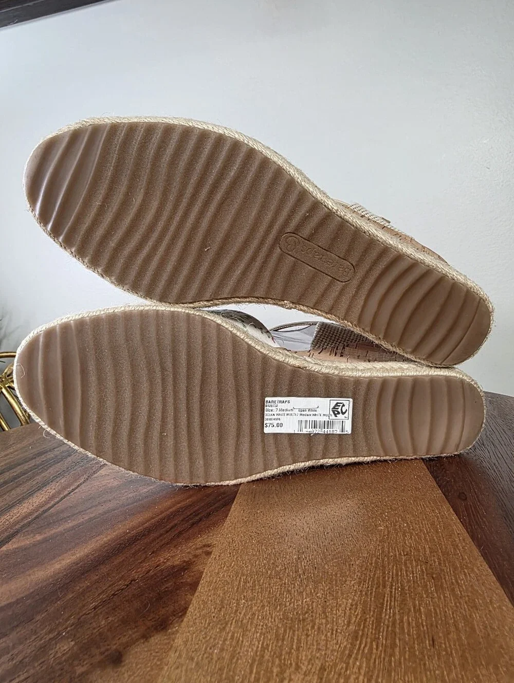 Baretraps Ocean Floral Closed Toe Espadrille Wedge Sandals Size 7 Like New